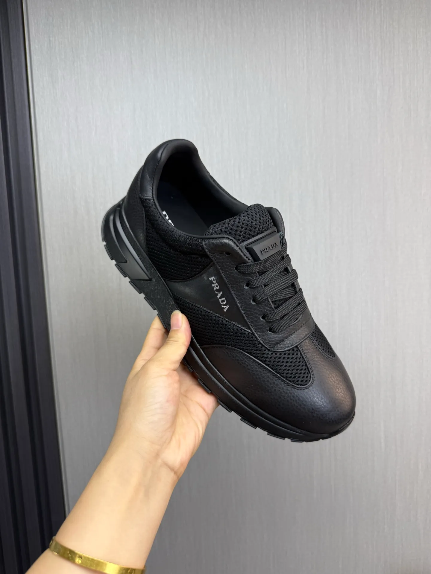 Men's shoes 💰560💰 [PRADA] Hot-selling men's shoes shipped 👏Official website synchronized ⬆️ Original cowhide fabric + cowhide lining, cowhide feet 🐮 1:1 shipment ✔️Original original bottom, 38-45 (45. Customized, non-refundable)